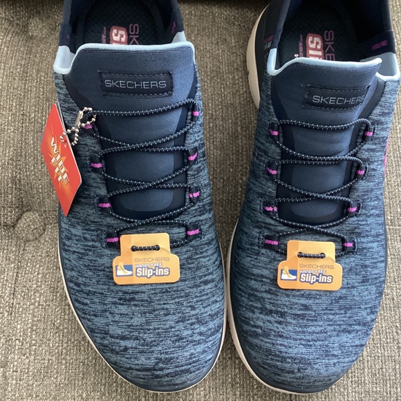 Skechers Women's Slip-ins: Summits - Dazzling Haze Casual Sneakers, size 9 W - Picture 13 of 13